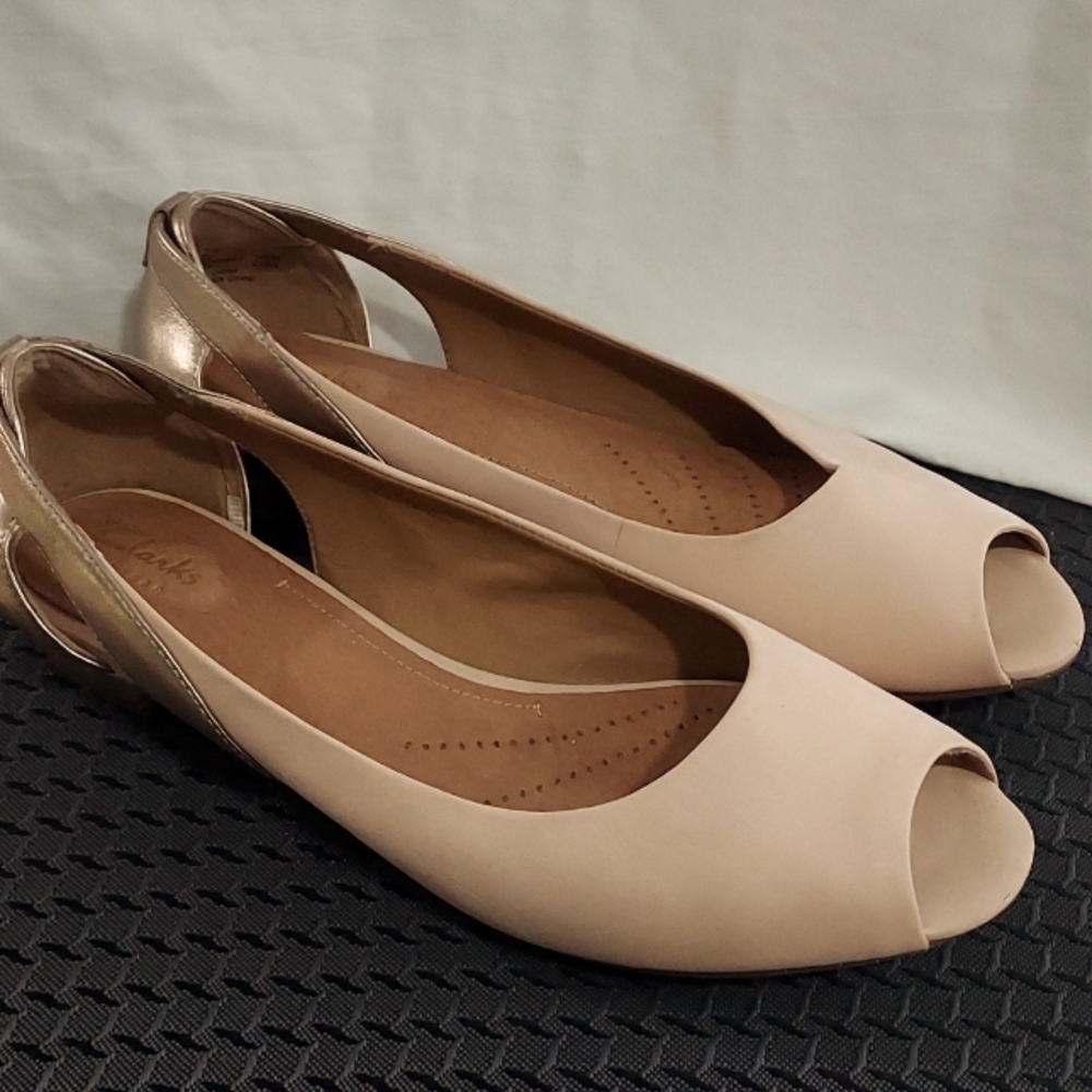 Ladies Clark Dress Shoes Size 8.5 M